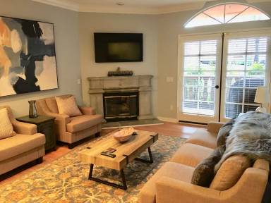 Main picture of 3620 3rd Ave