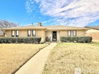 Main picture of 2001 Glenwick Ln
