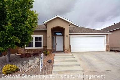 Main picture of 10431 Calle Mirlo NW
