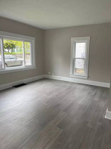 Main picture of 220 Gurley Ave