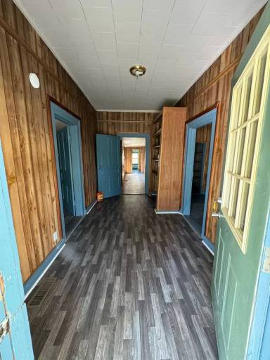 Main picture of 117 N Cox Ave