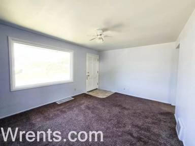 Main picture of 5907 N Braeburn Dr