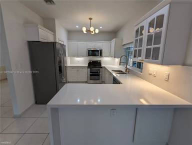 Main picture of 12381 Natalies Cove Rd