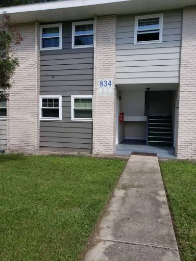 Main picture of 834 Sky Lake Cir