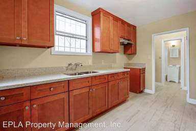 Main picture of 12417 York Ave