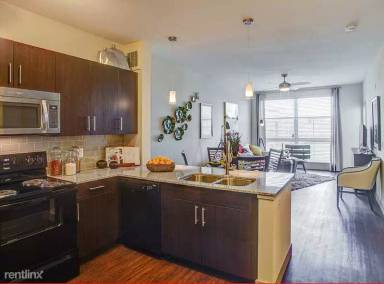 Main picture of Heights At Interlocken