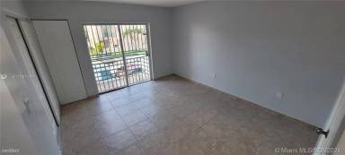 Main picture of 11955 SW 18th Ter