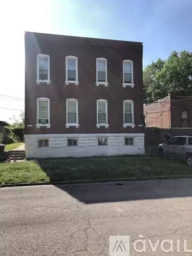 Main picture of 3743 Salena St