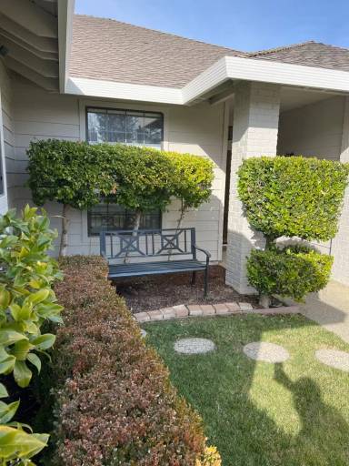 Main picture of 413 Heron Pl