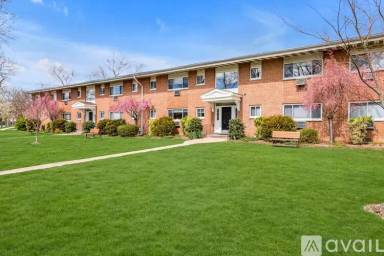 Main picture of 6 Wildwood Gdns