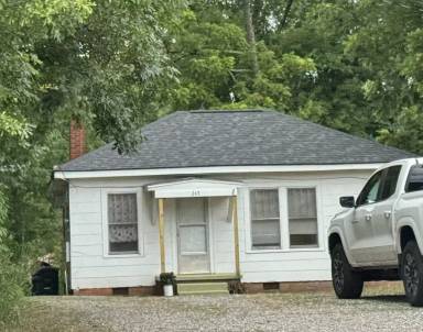 Main picture of 245 N Main St