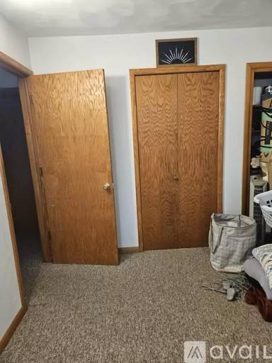 Main picture of 1000 8th St