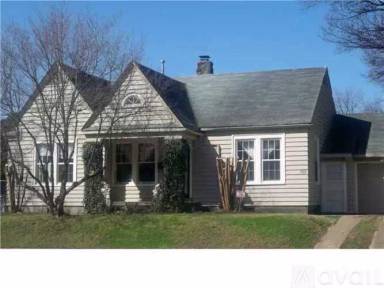 Main picture of 753 N McLean Blvd