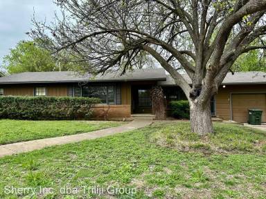 Main picture of 4205 Erath St