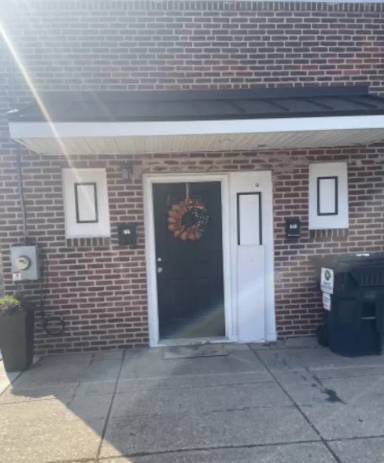 Main picture of 711 N Lincoln St