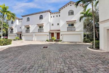 Main picture of 1950 Presidential Way