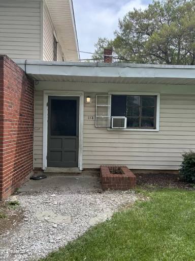 Main picture of 113 Holliday Dr