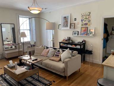 Main picture of 61 Hancock St