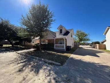 Main picture of 1716 Boardwalk Ct