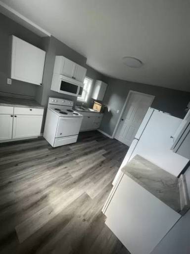 Main picture of 406 W Morrison St