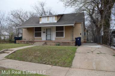 Main picture of 1405 NE 15th St