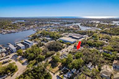Main picture of 102 Anclote Rd