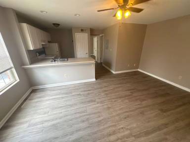Main picture of 111 Pine Tree Path