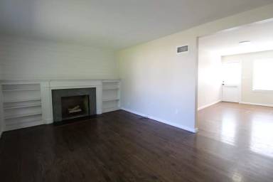Main picture of 5529 Barkley St