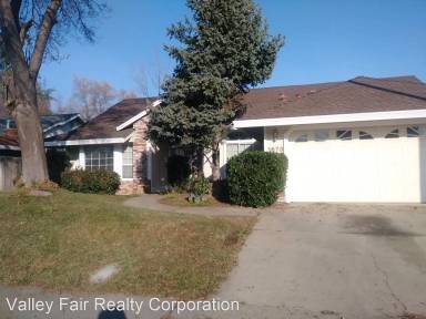 Main picture of 1673 Rebecca Dr