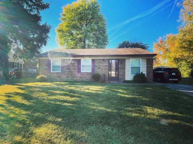 Main picture of 165 W Blue Jay Rd