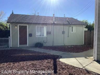 Main picture of 836 Yolo St