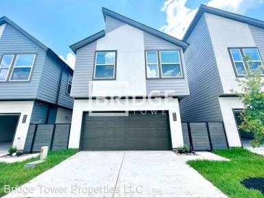Main picture of 410 S Centro Cir
