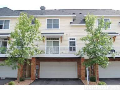 Main picture of 5735 Village Trl