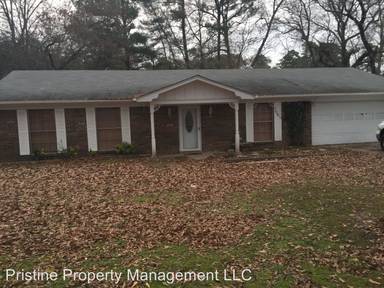 Main picture of 903 Coushatta Trl