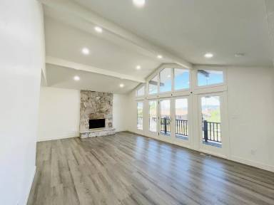 Main picture of 1294 E Mockingbird Ln