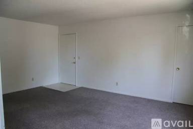 Main picture of 1504 Bay St