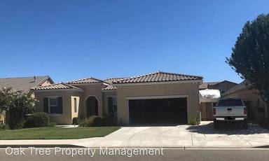 Main picture of 7893 N Justin Ave