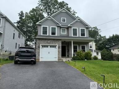 Main picture of 17A Oakland Rd