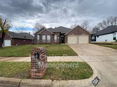 Main picture of 904 Santa Cruz Dr