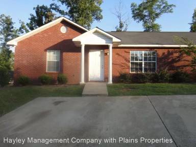 Main picture of 678 Yeager Ln