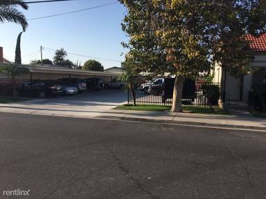 Main picture of 5 W Carlton Way