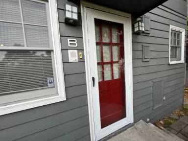 Main picture of 225 SW Whitaker St