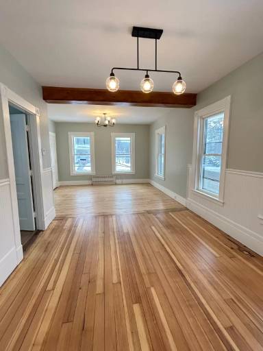 Main picture of 44 Ayers St