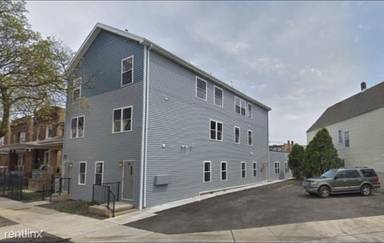 Main picture of 2902 N Lawndale Ave
