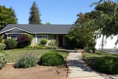 Main picture of 539 Valencia Dr