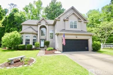 Main picture of 2501 Penshurst Way