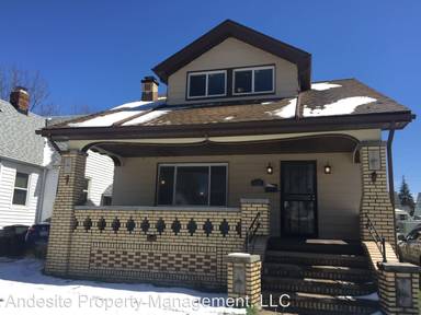 Main picture of 5135 Thomas St