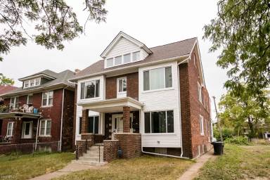 Main picture of 7629 Poe St