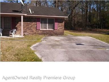 Main picture of 107 Dootsie Ct