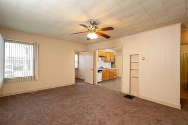 Main picture of 1712 E Belmont St